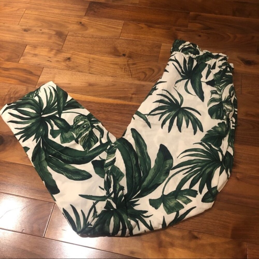 H&M Palm Leaf Print Paper Bag Waist Pants Lightweight White & Green Size 2 VGUC